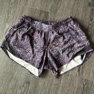 EUC Sz8 Tall lululemon Women's Hotty Hot II Crystalline multi/Black